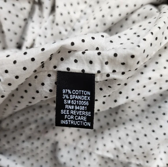 SOLD- Black Y2K Sleeveless Blazer, Women's Small - Picture 6 of 7